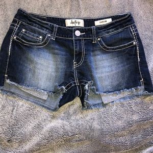 Buckle shorts